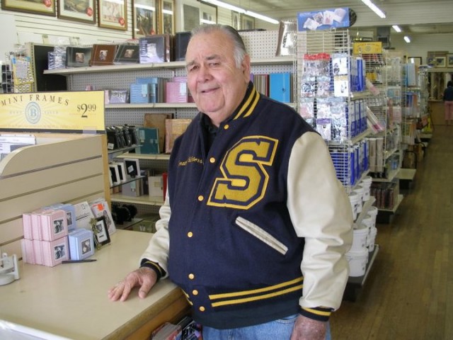 Certifiably Jonathan fotoğrafı