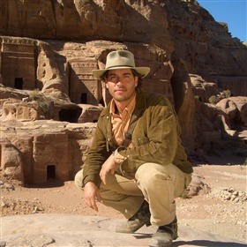 Digging For The Truth Fotoğrafı