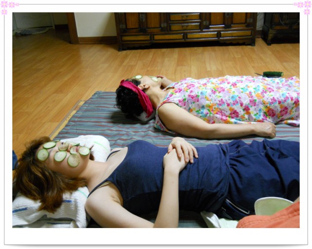 Even Mom Is Pretty fotoğrafı