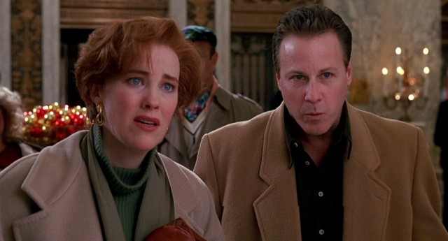 Evde Tek Başına 2 Fotoğrafı