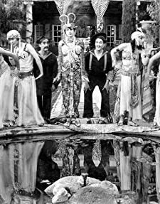 Lonesome Luke's Wild Women (1917) afişi