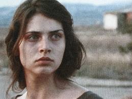 Yokmuşum Gibi Fotoğrafı