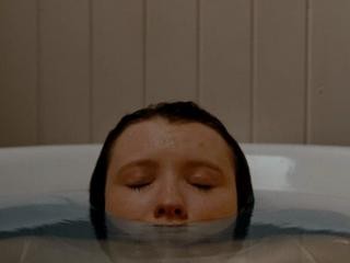 Davetsiz Fotoğrafı