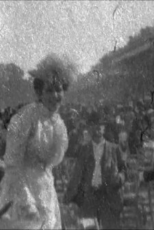 Breaking Of The Crowd At Military Review At Longchamps (1900) afişi