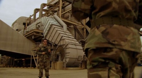 Dev Köpekbalığı Ahtapota Karşı Fotoğrafı