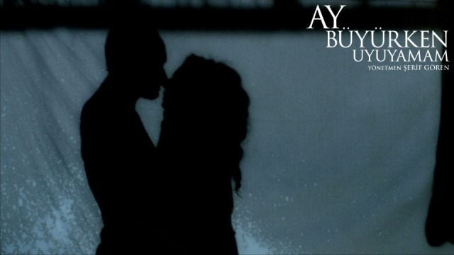 Ay Büyürken Uyuyamam Fotoğrafı