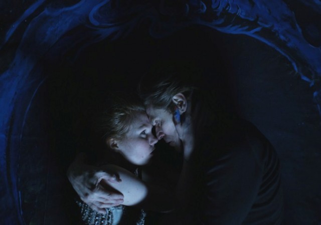 4:44 Dünyanın Son Günü Fotoğrafı