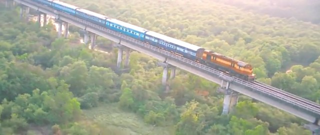 Aşk Treni Fotoğrafı