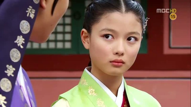 The Moon That Embraces the Sun fotoğrafı