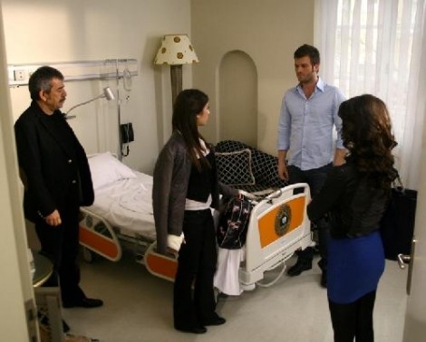 Aşk-ı Memnu Fotoğrafı