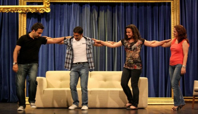 İnsanlar Alemi Fotoğrafı