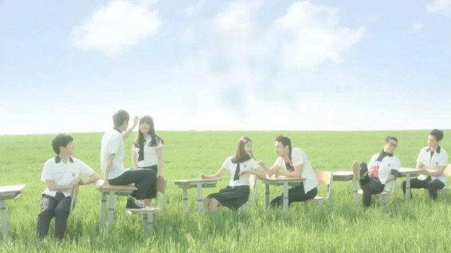 Adolescence Medley Fotoğrafı