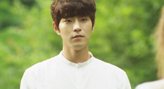 Alice: Boy From Wonderland Fotoğrafı