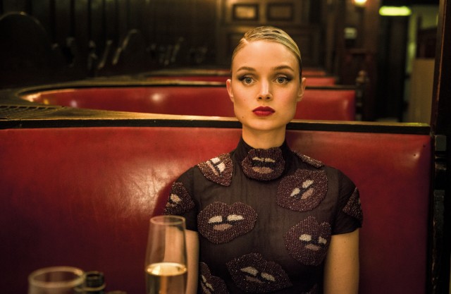 Neon Şeytan Fotoğrafı