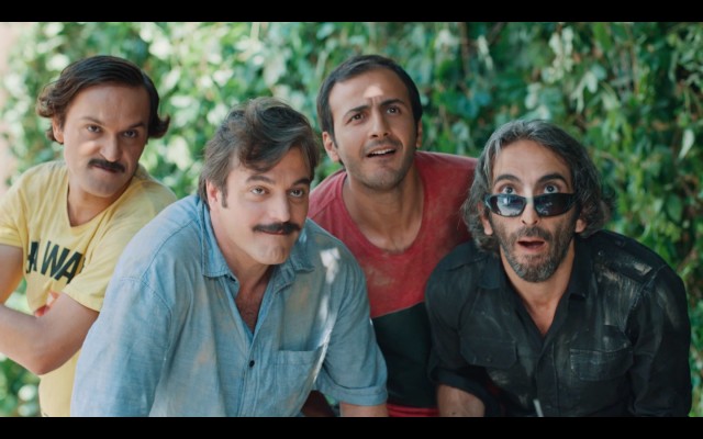 Geniş Aile: Yapıştır Fotoğrafı