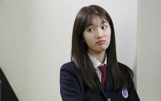 Uncontrollably Fond Fotoğrafı