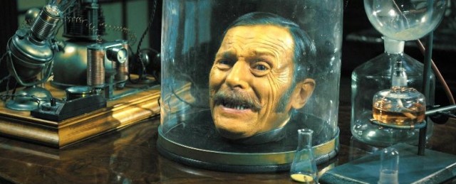 Baş-Eller-Kalp Fotoğrafı