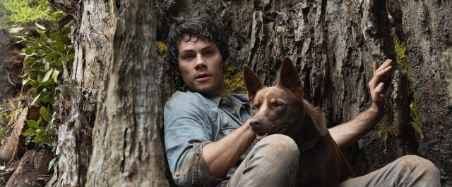 Aşk ve Canavarlar Fotoğrafı