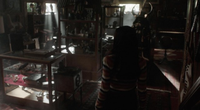 Annabelle Comes Home Fotoğrafı