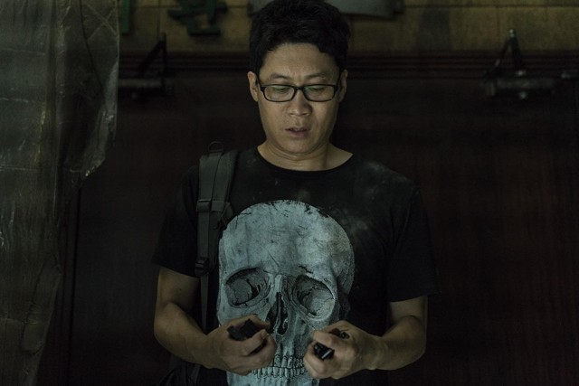 Warning: Do Not Play fotoğrafı