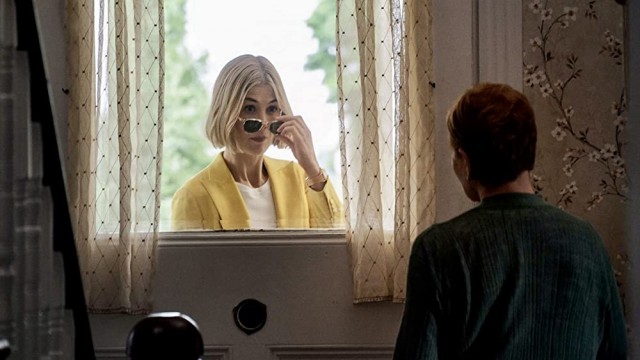 I Care a Lot Fotoğrafı