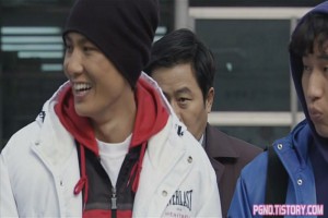 Fly, Daddy, Fly Fotoğrafı