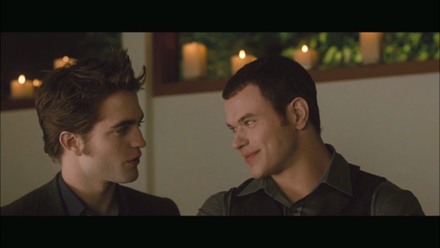 Alacakaranlık Efsanesi: Yeni Ay Fotoğrafı