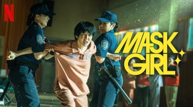 Mask Girl Fotoğrafı