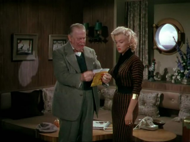 Erkekler Sarışınları Sever fotoğrafı