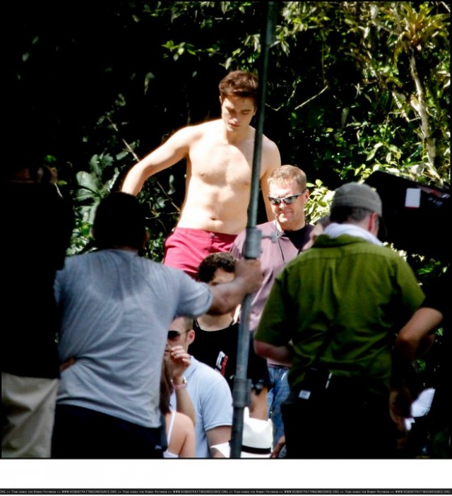 Alacakaranlık Efsanesi: Şafak Vakti Bölüm 1 Fotoğrafı