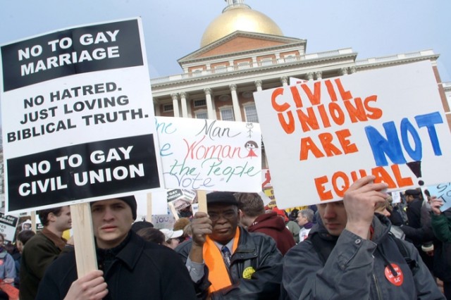 Saving Marriage Fotoğrafı
