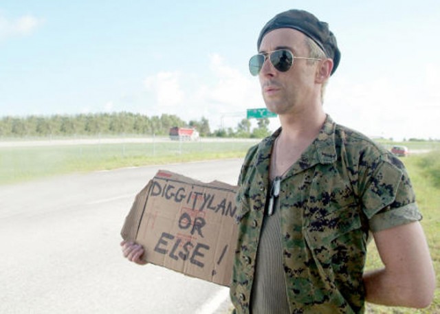 Full Grown Men Fotoğrafı