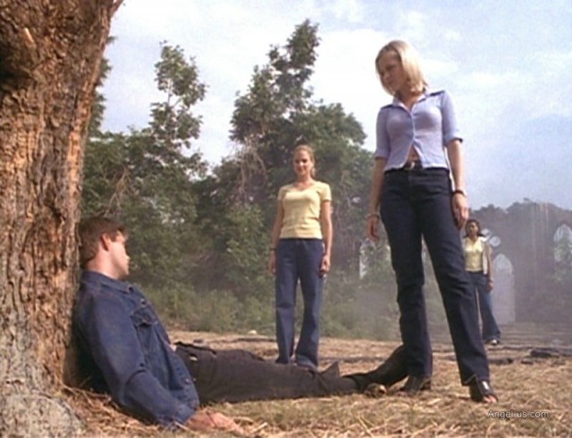 Satan's School For Girls fotoğrafı