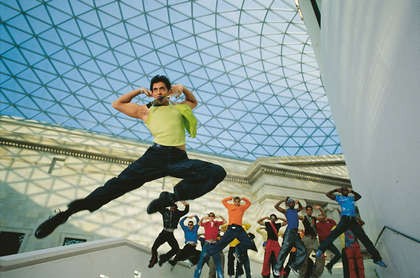 Bazen Sevinç Bazen Hüzün Fotoğrafı