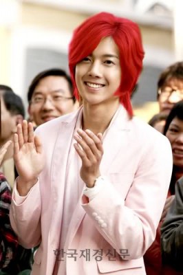 Erkekler Çiçeklerden Önce Gelir Fotoğrafı