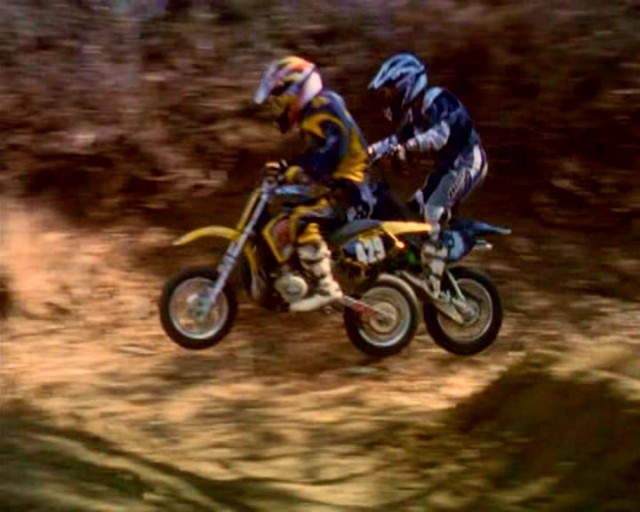 Motorsikletli çocuklar Fotoğrafı