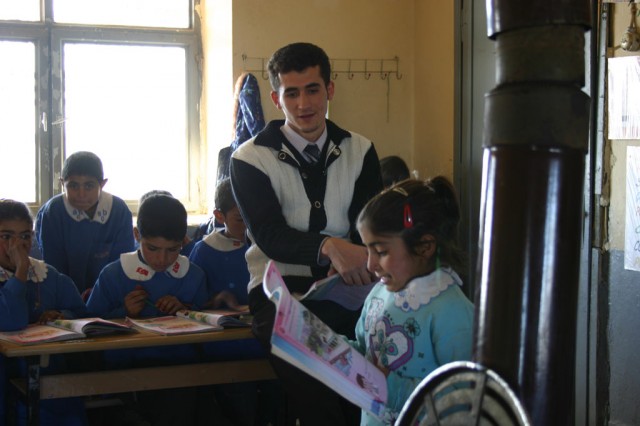 İki Dil Bir Bavul Fotoğrafı