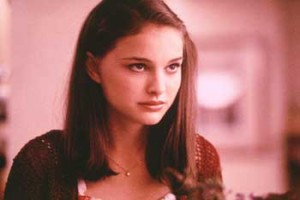 Buradan Çok Uzakta fotoğrafı