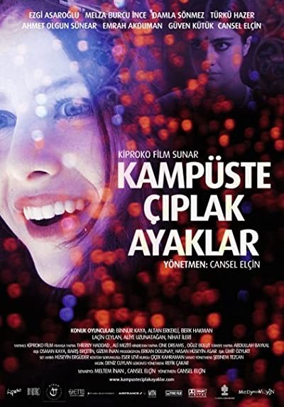 Kampüste Çıplak Ayaklar (2009) afişi