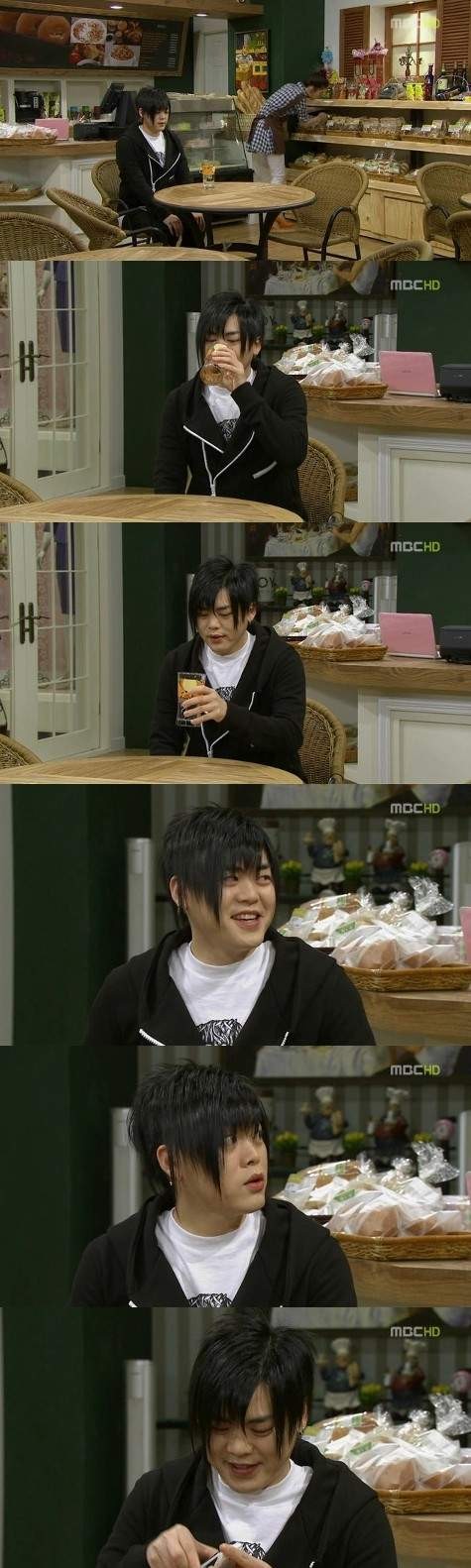 Tae Hee, Hye Kyo, Ji Hyun Fotoğrafı