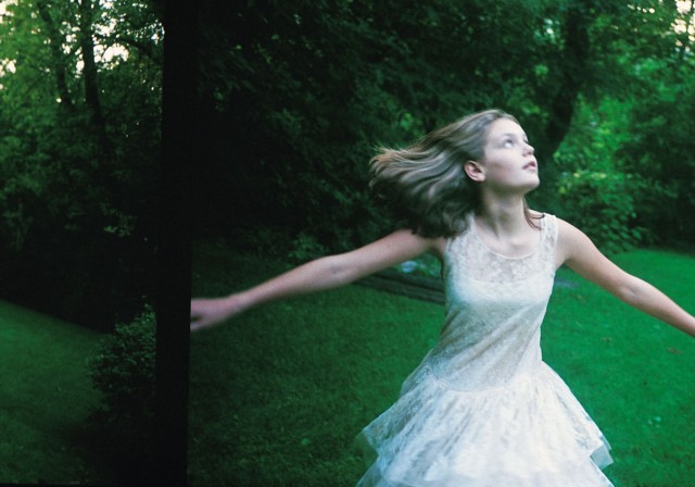 Masumiyetin İntiharı Fotoğrafı