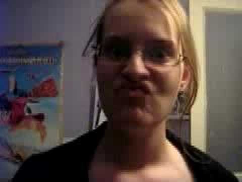 Je Te Tiens, Tu Me Tiens Par La Barbichette Fotoğrafı