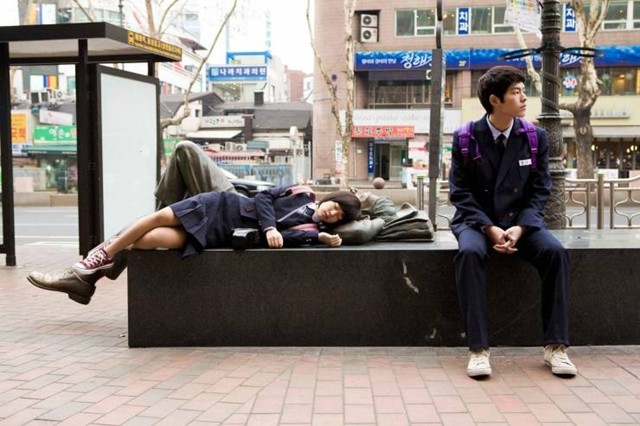 One Step More To The Sea Fotoğrafı