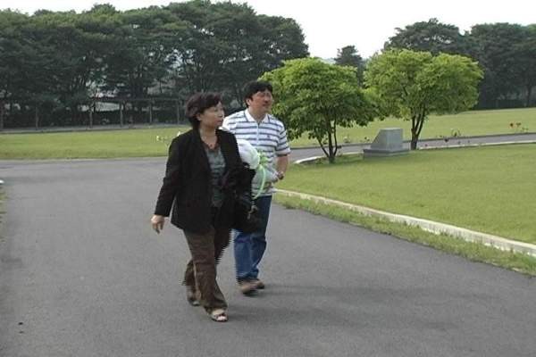 Annyong, Sayonara fotoğrafı