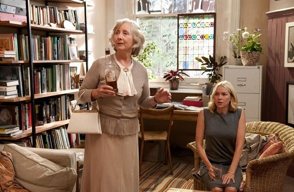 Uzun Boylu Esmer Adam Fotoğrafı