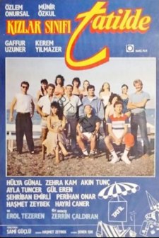 Kızlar Sınıfı Tatilde (1986) afişi