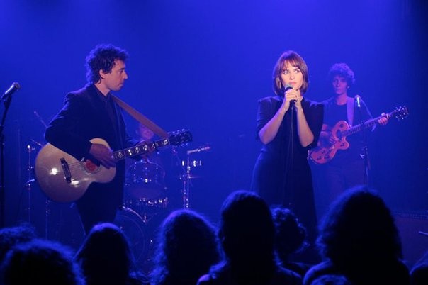 Toutes Les Filles Pleurent fotoğrafı