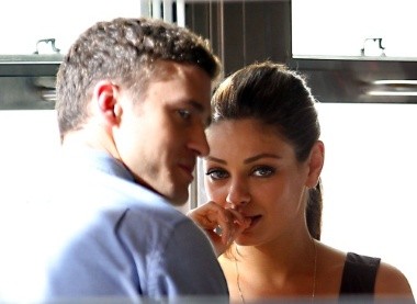 Arkadaştan Öte Fotoğrafı