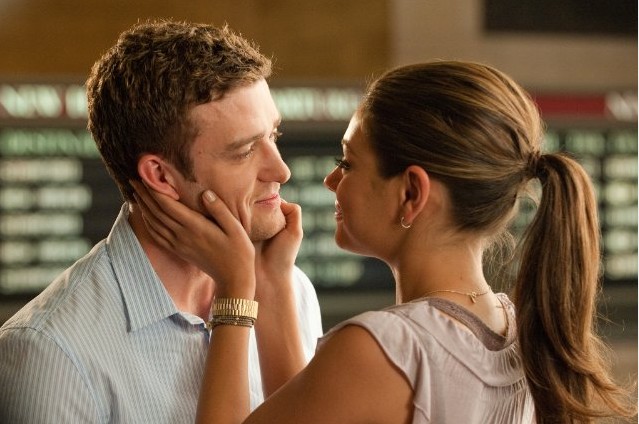 Arkadaştan Öte Fotoğrafı