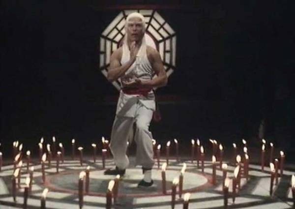 Born Invincible Fotoğrafı